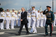 Владимир Владимирович Путин на Параде в честь дня ВМФ в Санкт-Петербурге в 2019 году. Фотограф Дмитрий Фуфаев.